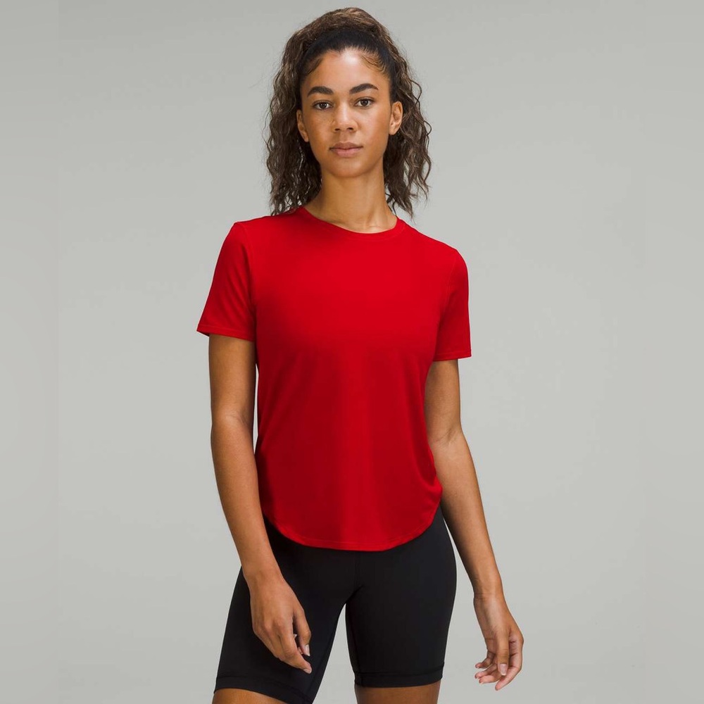 lululemon red athletic t shirt